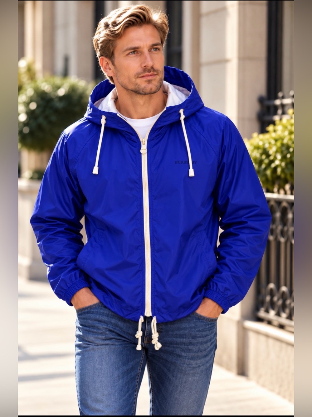 Luxury Burberry Castleton Short Men’s Rain Jacket Brilliant Blue 48 EU / 38 US